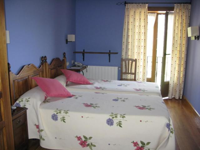 La Posada De Cucayo Dobres ภายนอก รูปภาพ